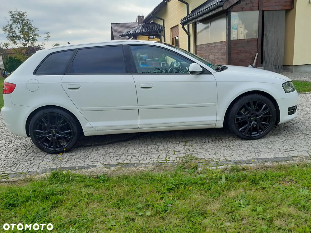 Audi A3 2.0 TFSI S tronic S line Sportpaket - 5