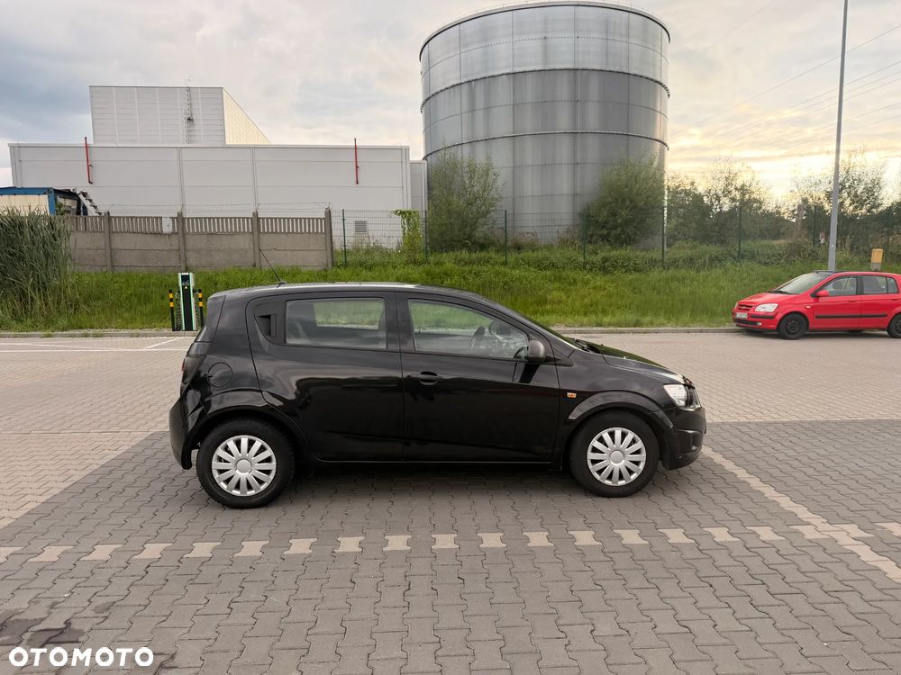 Chevrolet Aveo - 7