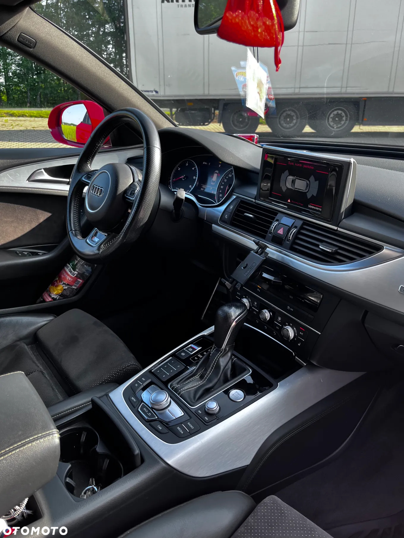 Audi A6 Avant 2.0 TDI quattro S tronic - 29