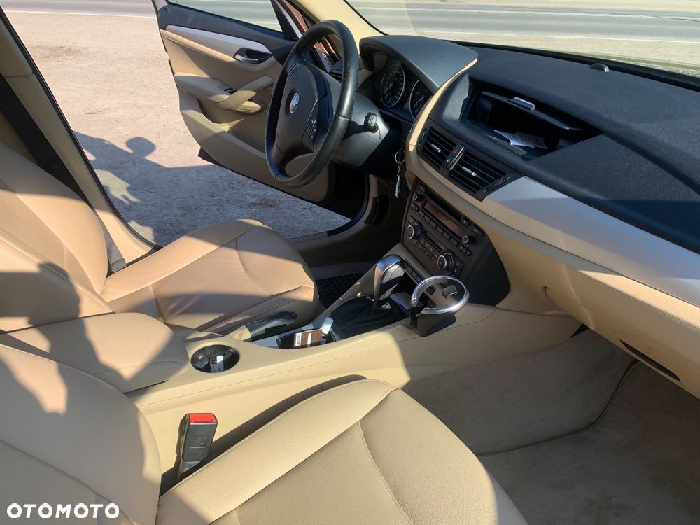 BMW X1 xDrive20d - 11