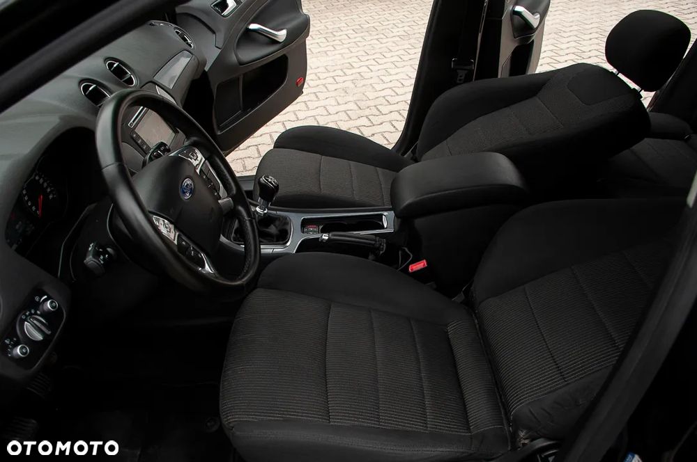 Ford Mondeo 2.0 TDCi Titanium - 37