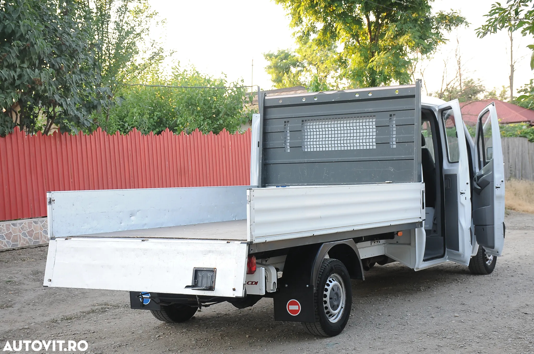 Mercedes-Benz Sprinter - 4