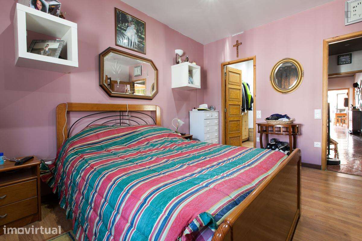 Quarto - localizado em Campanhã Porto - Grande imagem: 2/13