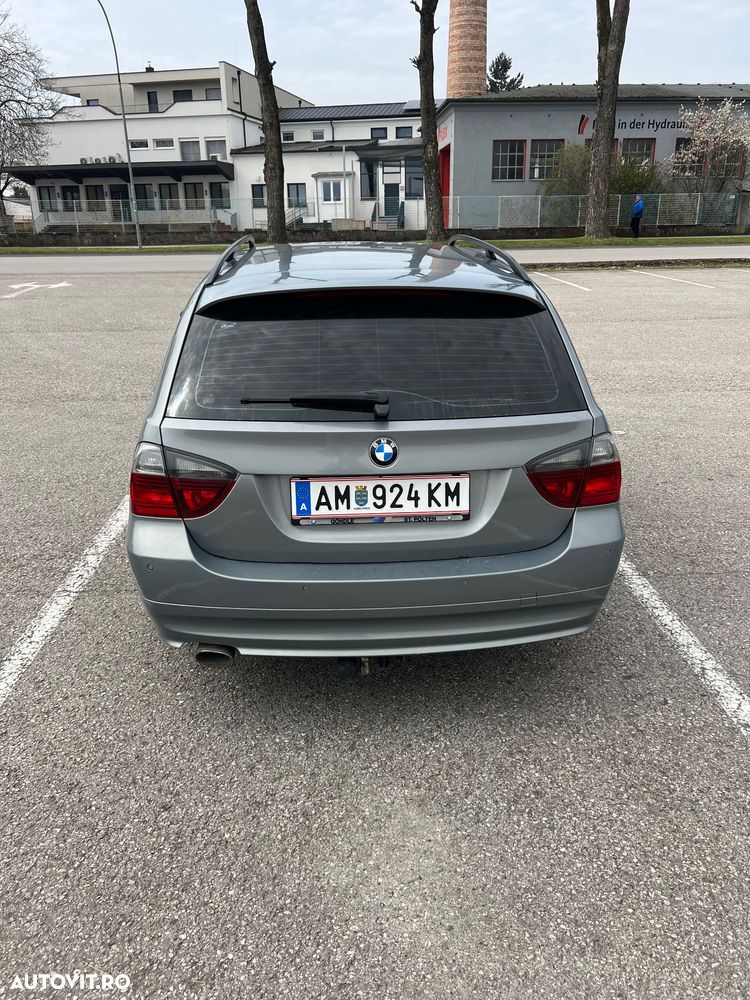 BMW Seria 3 320d DPF Aut. - 4