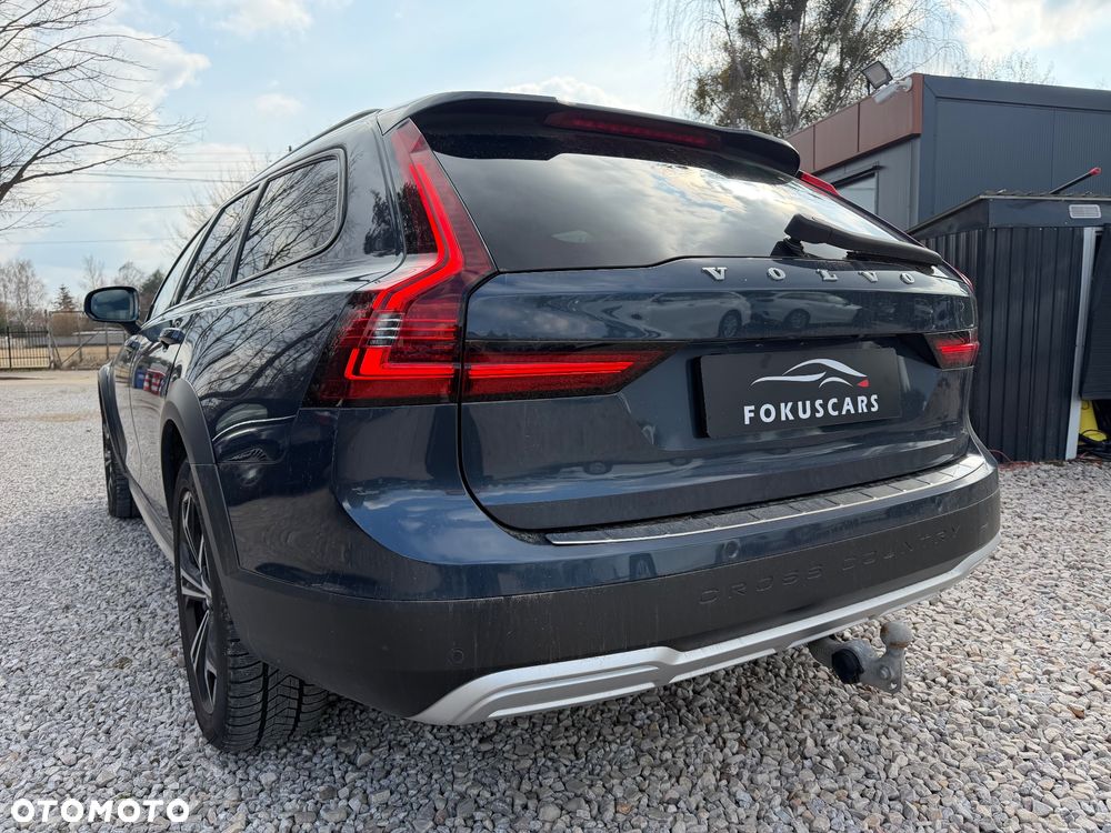 Volvo V90 Cross Country D5 AWD Pro - 8