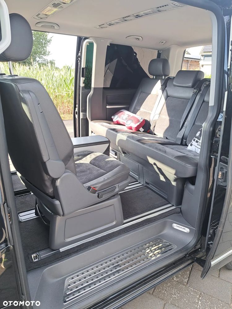 Volkswagen Multivan - 12