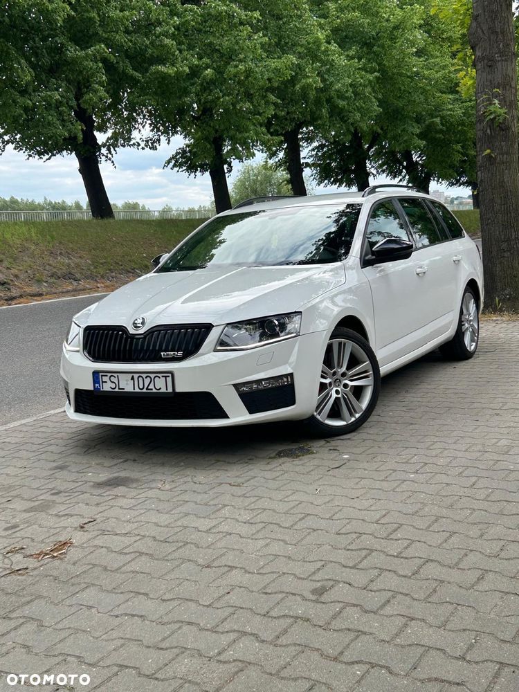 Skoda Octavia 2.0 TDI DSG RS - 1