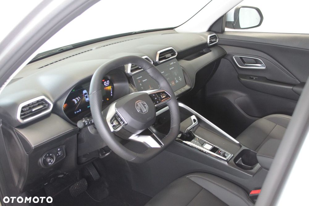 MG ZS Hybrid+ - 23