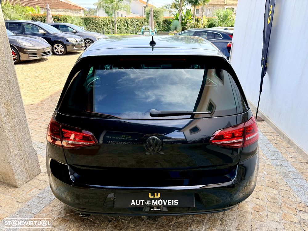VW Golf - 23