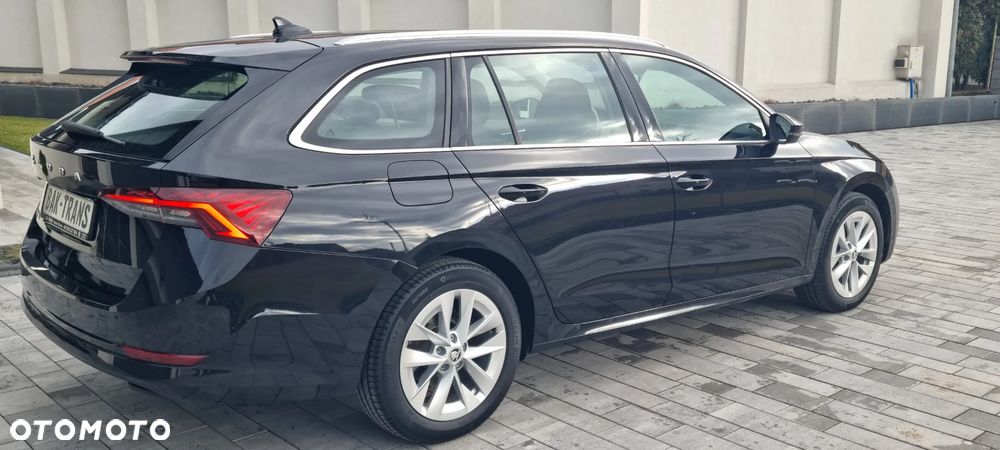 Skoda Octavia 2.0 TDI DSG Style - 9