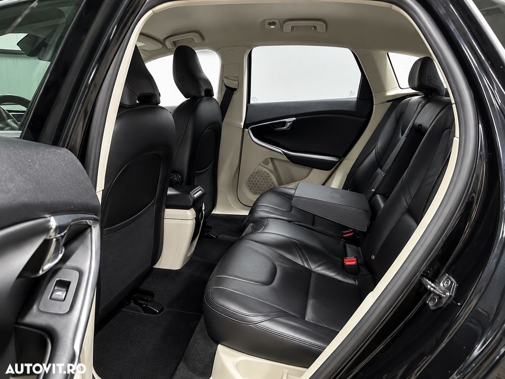 Volvo V40 - 8