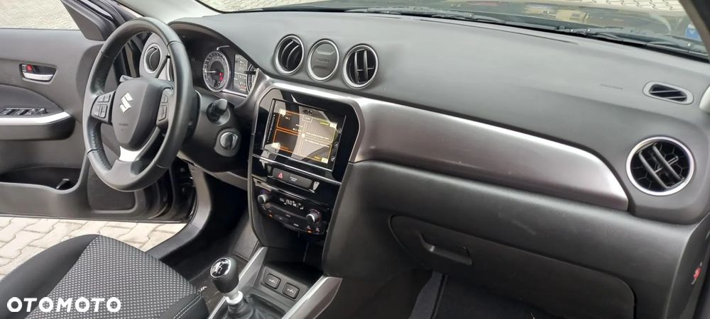 Suzuki Vitara 1.4 Boosterjet Hybrid Comfort+ "SHINKAI" - 22