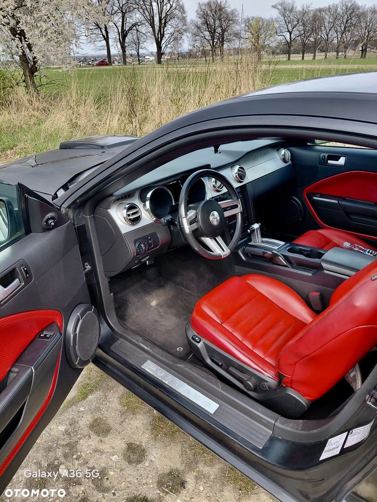 Ford Mustang - 8