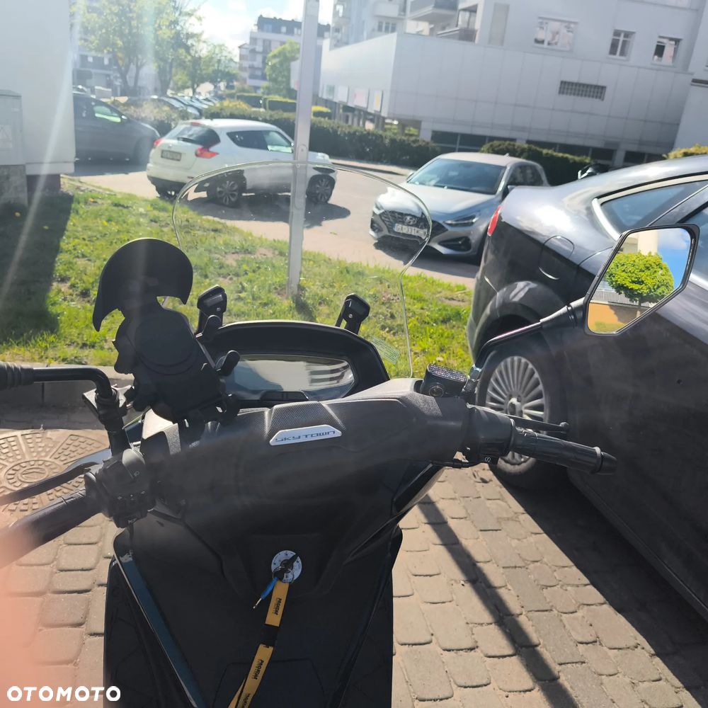 Kymco Skytown - 5