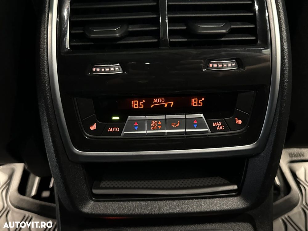 BMW X7 - 25