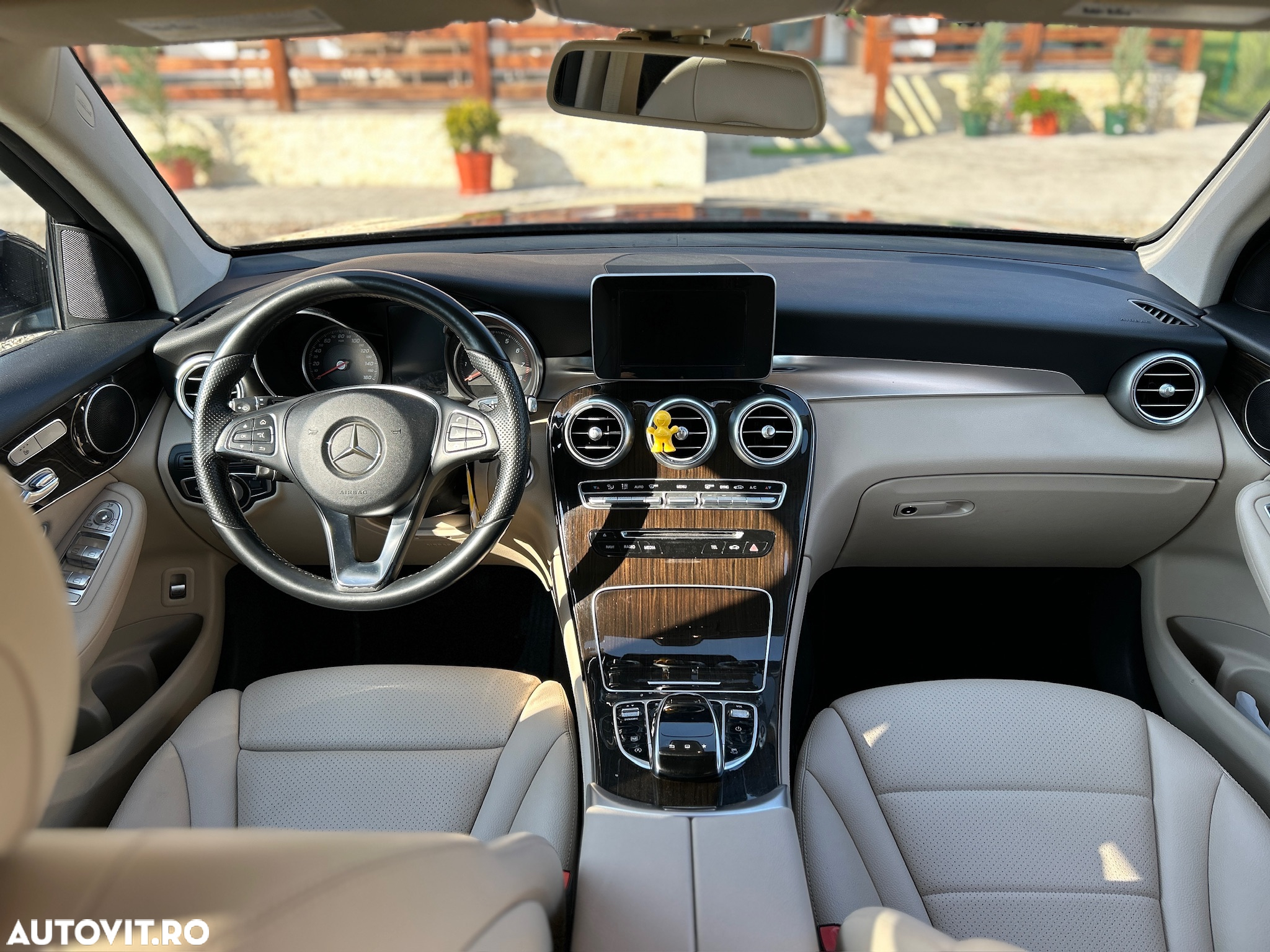 Mercedes-Benz GLC 300 4Matic 9G-TRONIC AMG Line - 4