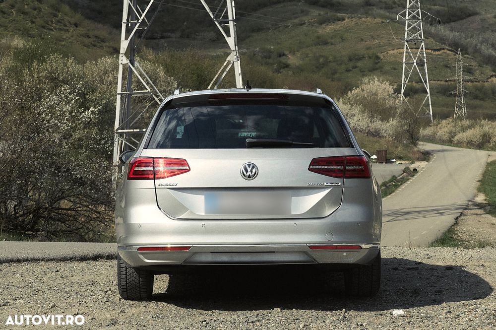 Volkswagen Passat 2.0 TDI SCR DSG Highline - 29