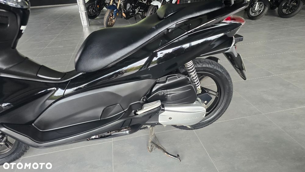 Honda PCX - 12
