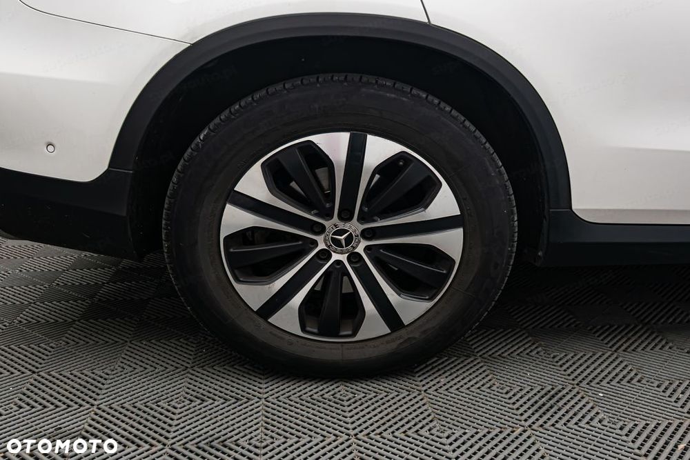 Mercedes-Benz GLC 200 d 4-Matic - 32