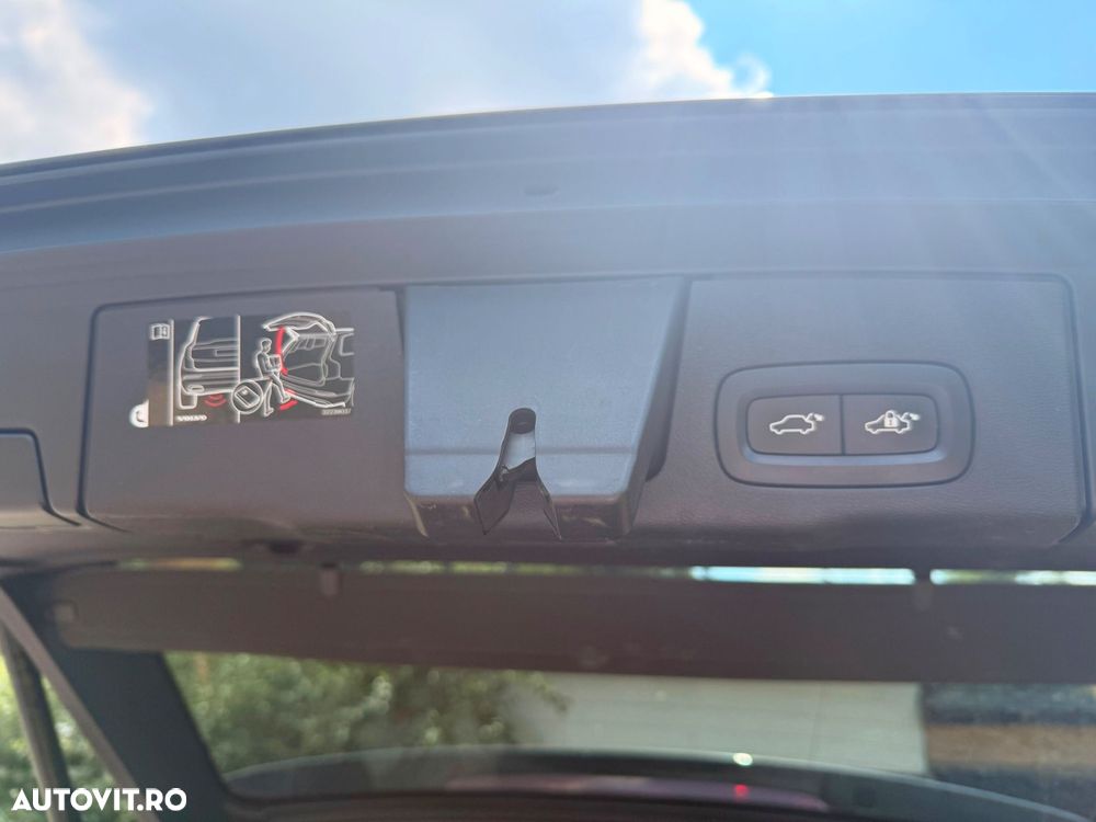 Volvo XC 60 D4 Momentum - 39