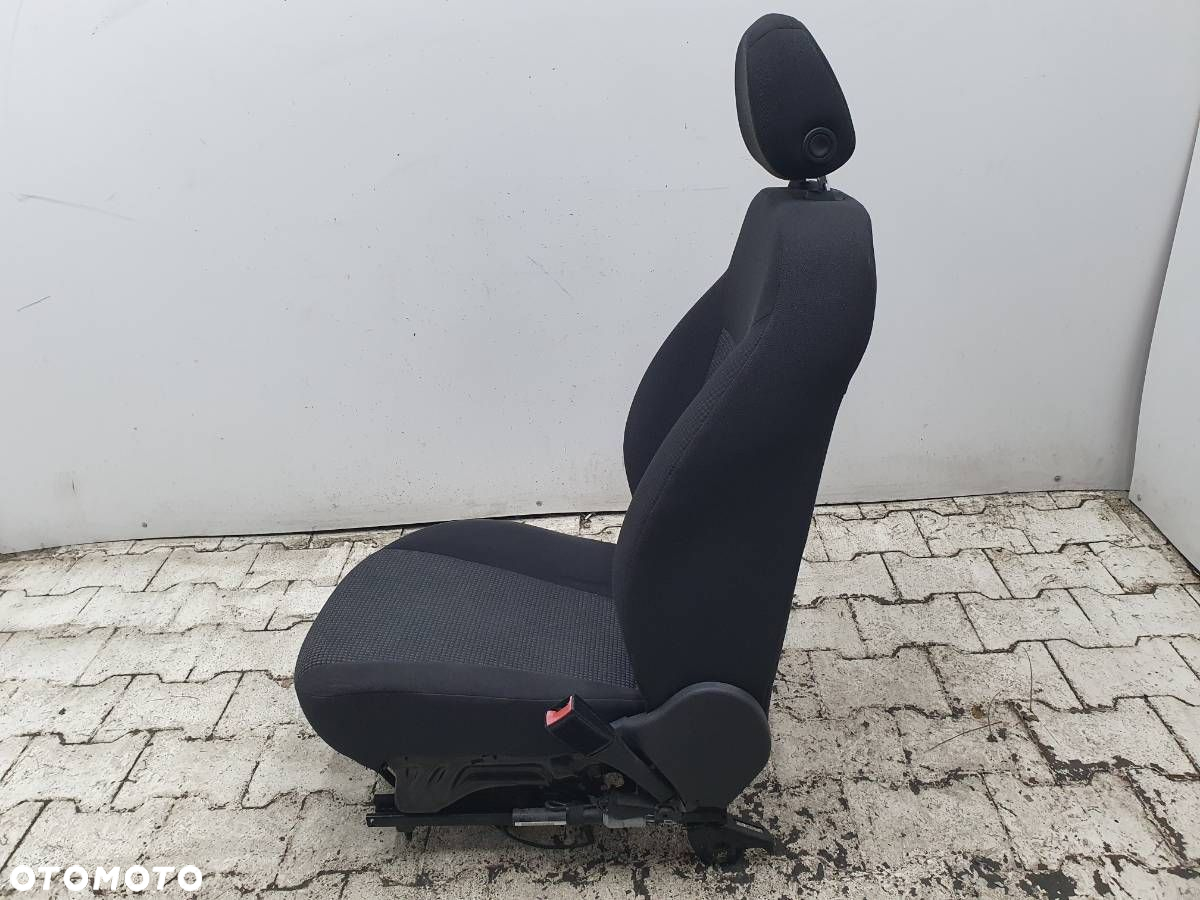 FOTELE KANAPA BOCZKI KOMPLET CORSA D 5 DRZWI EU - 27