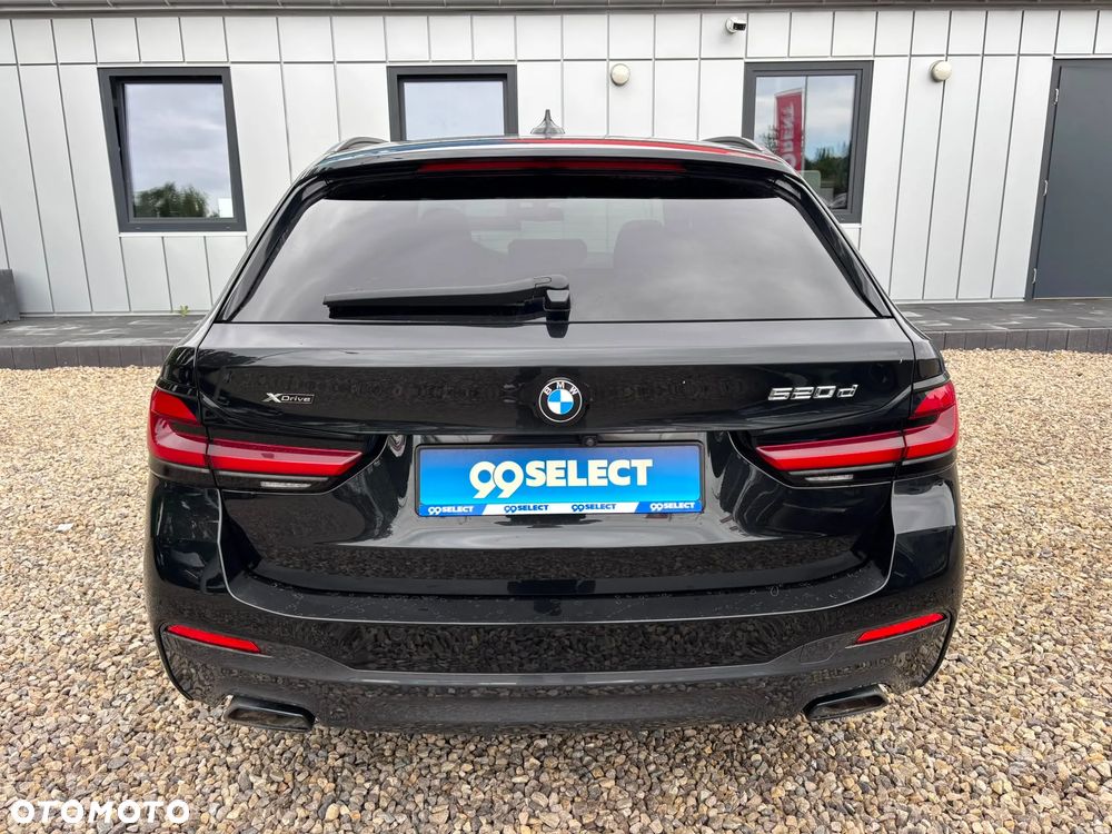 BMW Seria 5 520d xDrive mHEV M Sport sport - 4