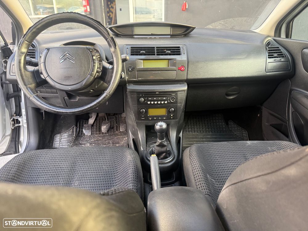 Citroën C4 1.6 HDi SX - 11