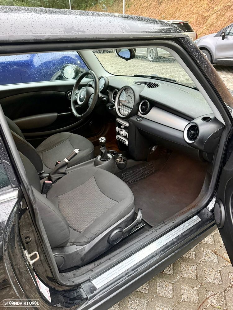 MINI 3 Portas One 1.4 - 8
