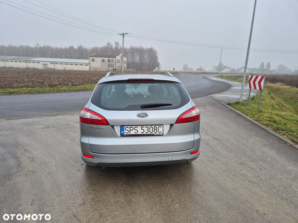 Ford Mondeo 2.0 FF Titanium - 7