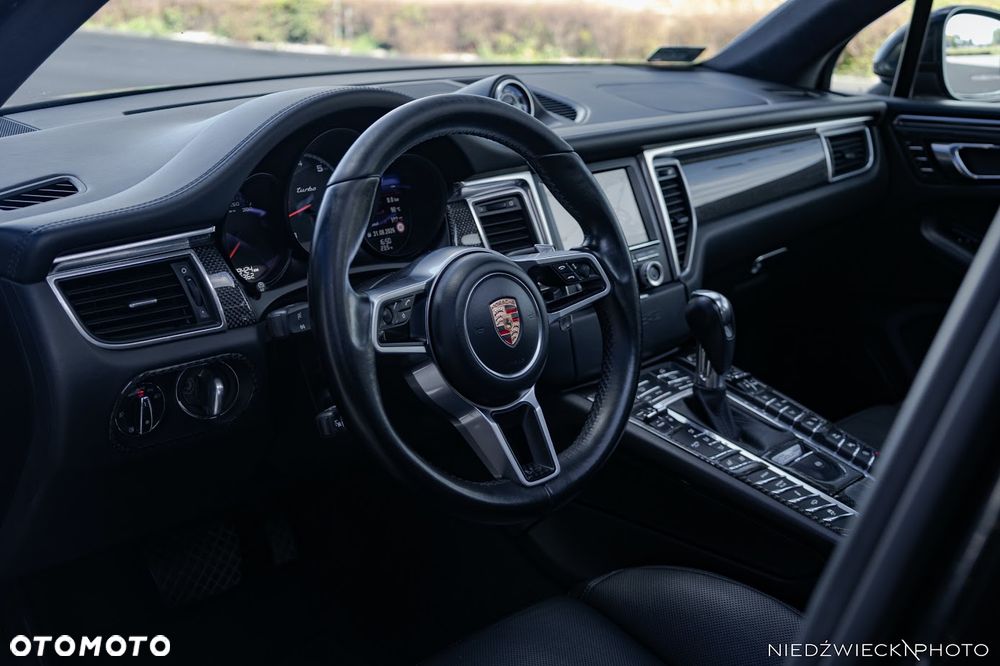 Porsche Macan - 17