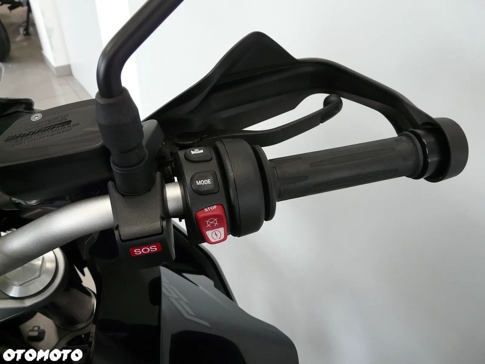 BMW XR - 12