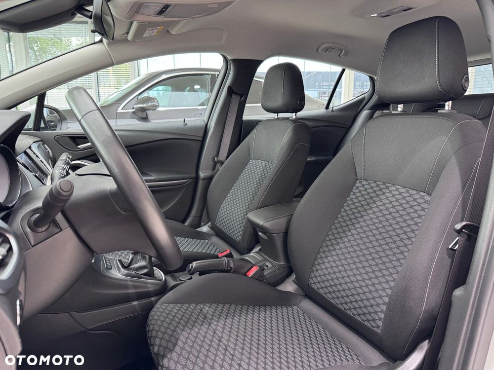 Opel Astra V 1.2 T Edition S&S - 10