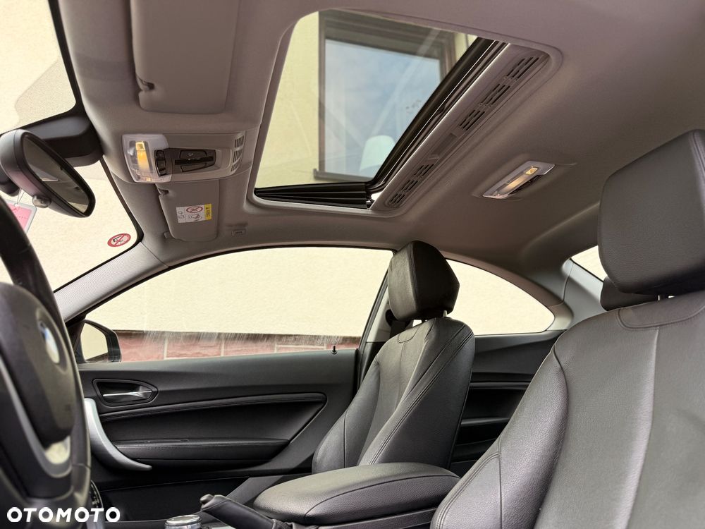BMW Seria 2 220d Sport-Aut Sport Line - 37