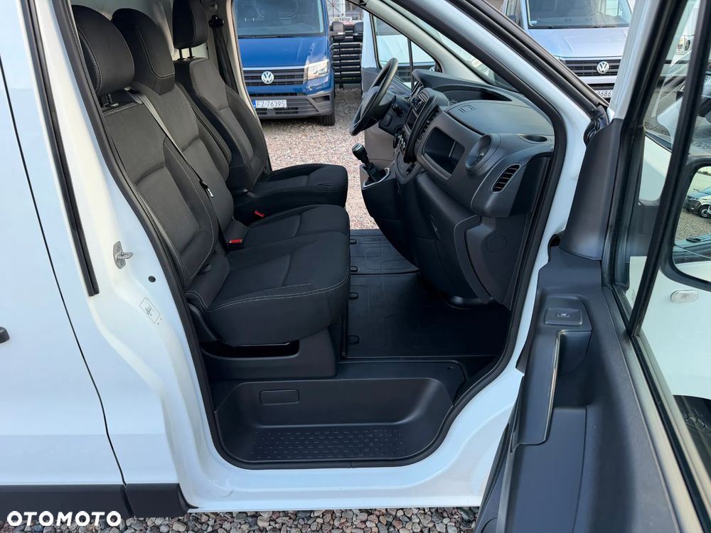 Renault TRAFIC VAN EXTRA Long, L2H1 MAXI, VAT-1, MOCNY SILNIK 2.0 dCi 145KM Euro6, ROZRZĄD NA ŁAŃCUCHU, DESIGN BUSINESS+ Radio ALPINE, REFLEKTORY RENAULT FULL LED PURE VISION+ PAKIET CHROM, MOBILNE BIURO, PARKTRONIKI, Furgon van z pełną zabudową paki 3m, Duża ładowność: 1124kg, Pojemność 6,7m3 - 36