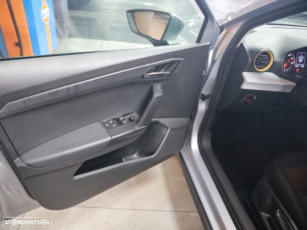 SEAT Arona 1.0 TSI Style DSG - 28