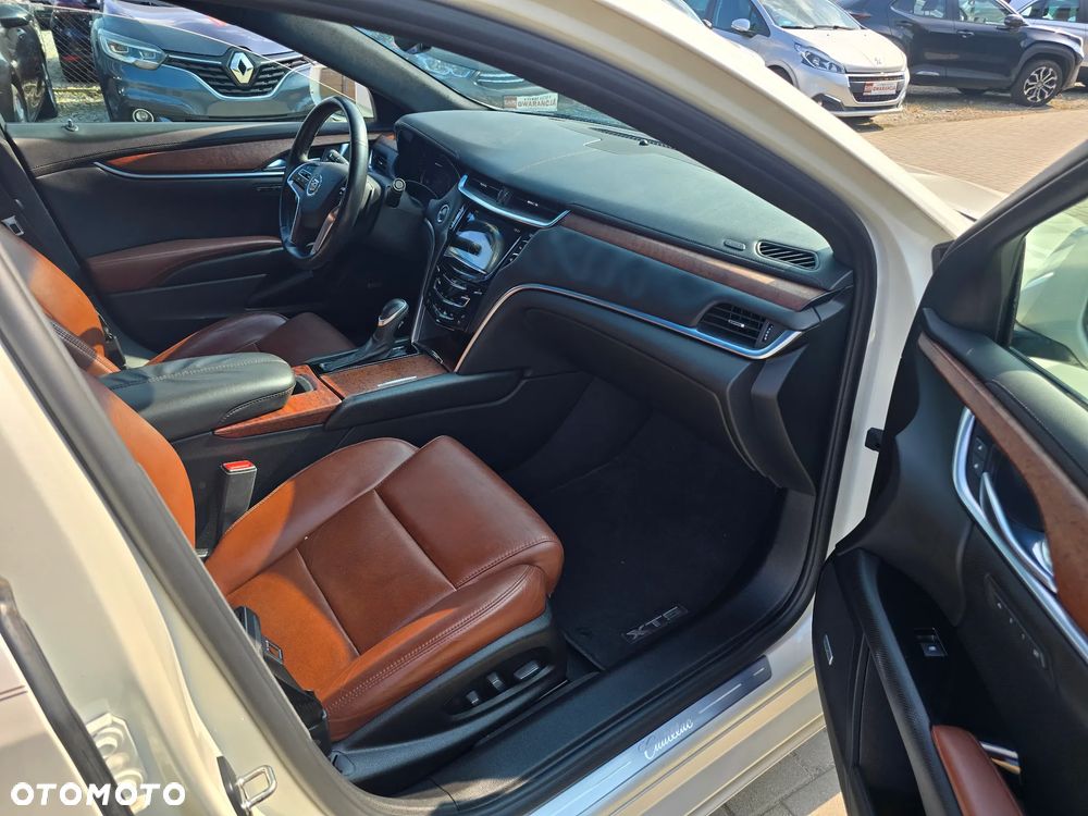 Cadillac XTS - 11
