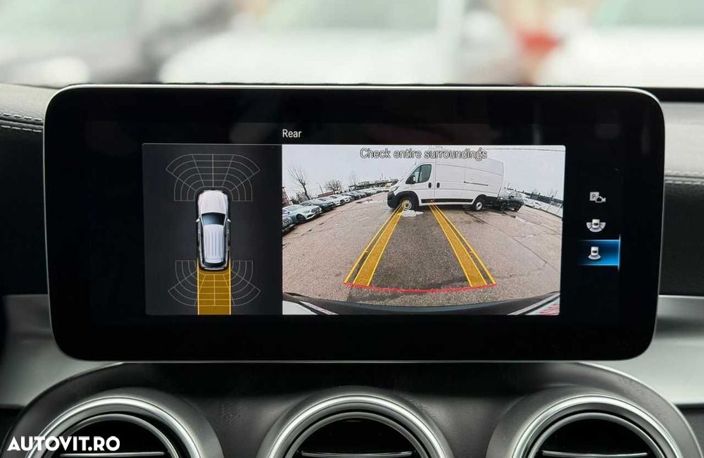 Mercedes-Benz GLC - 33