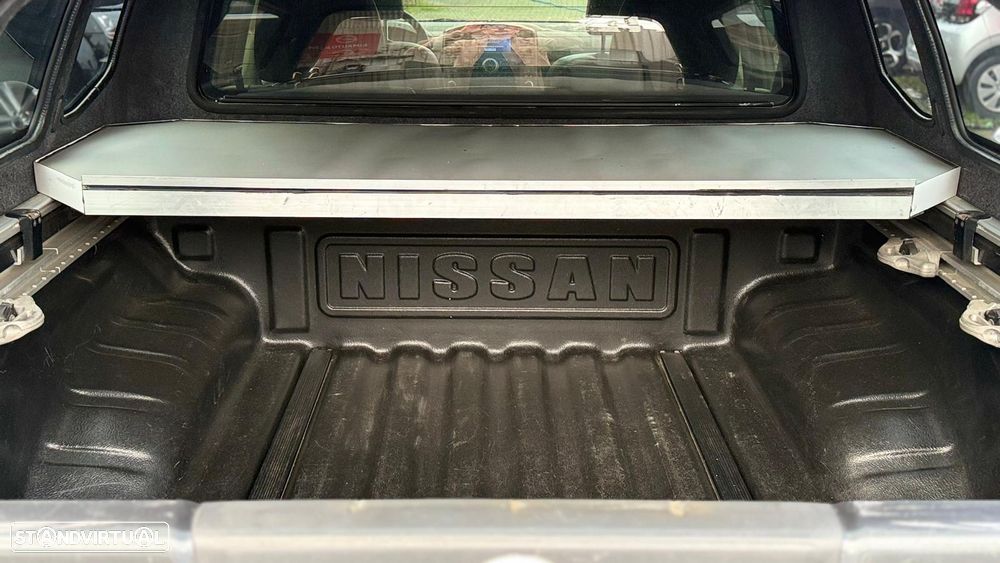 Nissan Navara 2.5 dCi CD LE Hi-Tech +P.Premium 4WD - 11