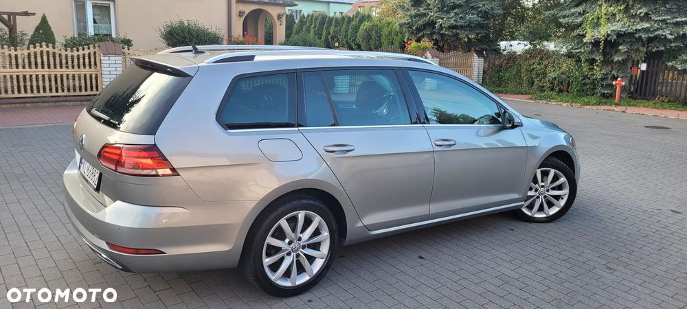 Volkswagen Golf 2.0 TDI BlueMotion Technology DSG Highline - 14