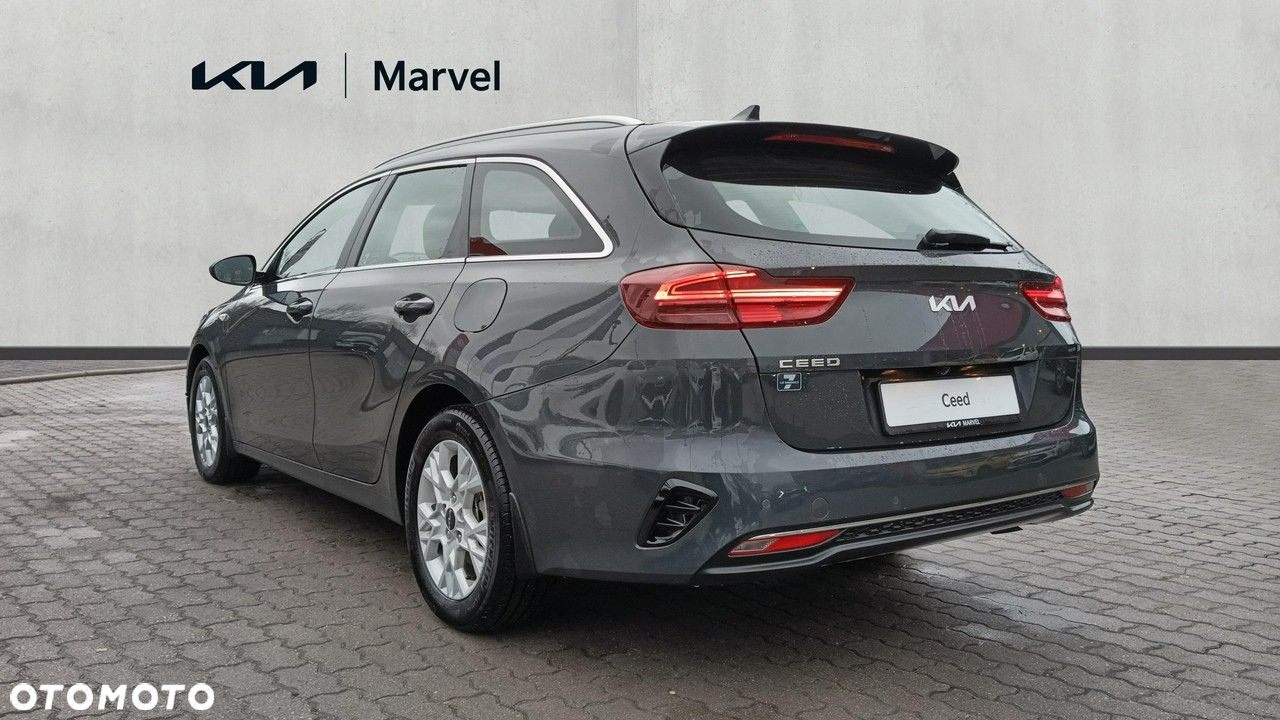 Kia Ceed - 7