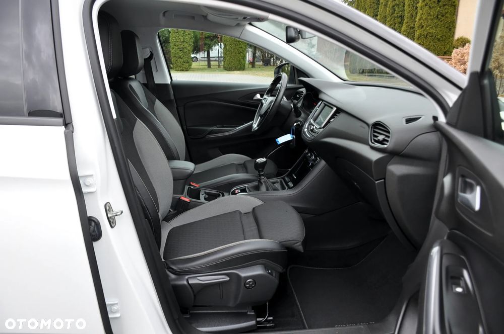 Opel Grandland X 1.5 D Start/Stop INNOVATION - 17