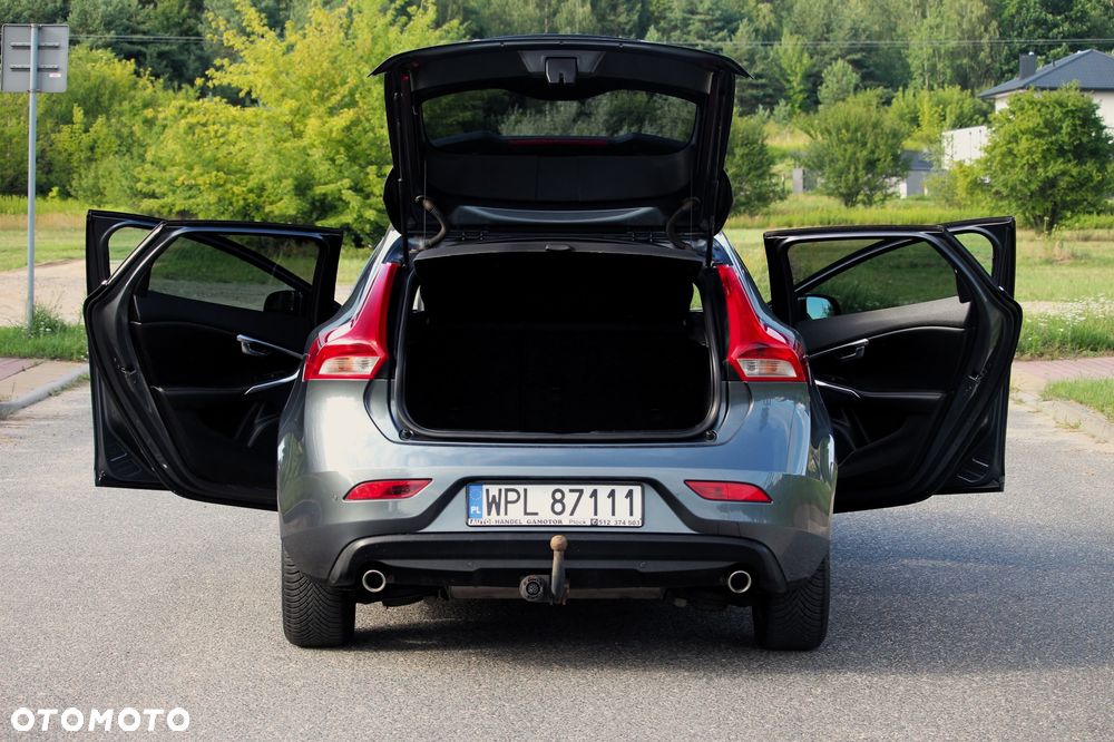 Volvo V40 D3 Summum - 10