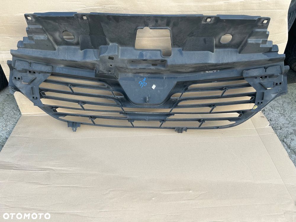 Grill atrapa Renault Trafic III 2017 - 3