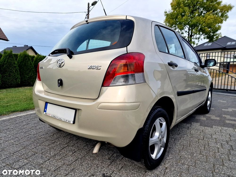 Toyota Yaris 1.0 Luna A/C - 9