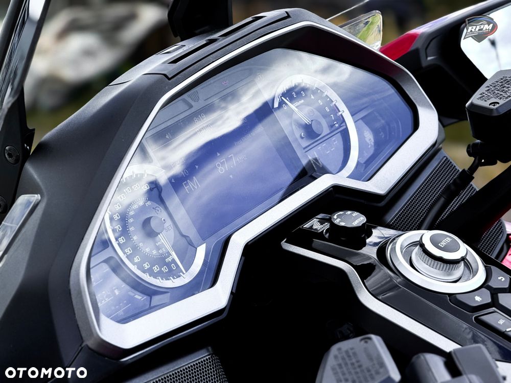 Honda GL - 24