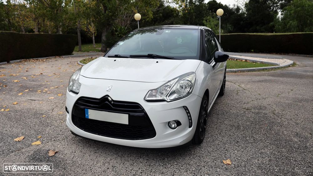 Citroën DS3 1.6 HDi Airdream So Chic - 1