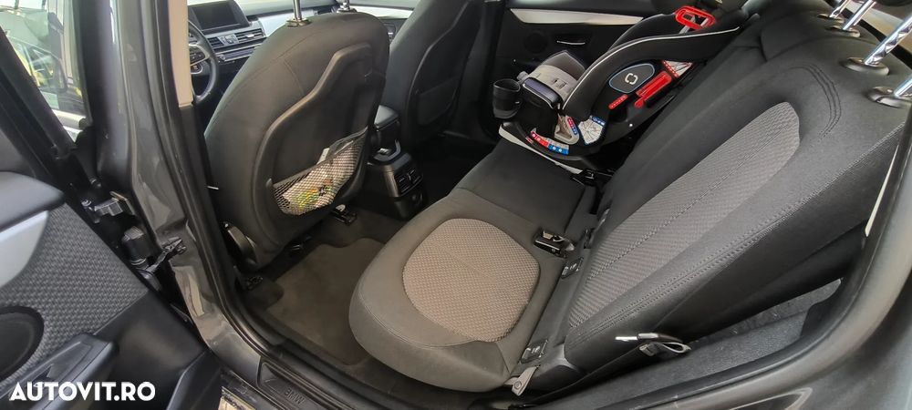 BMW Seria 2 218d Aut. - 18