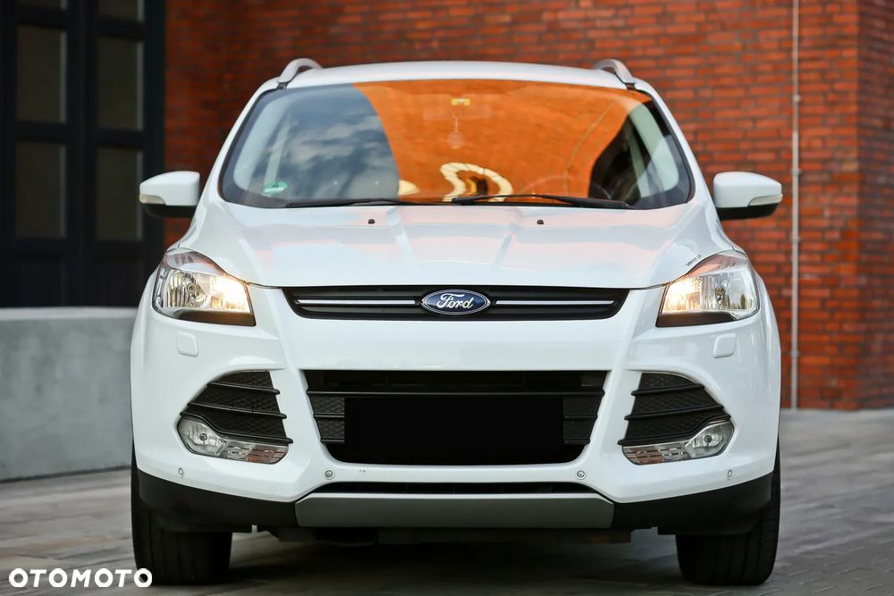 Ford Kuga 2.0 TDCi 2x4 SYNC - 6