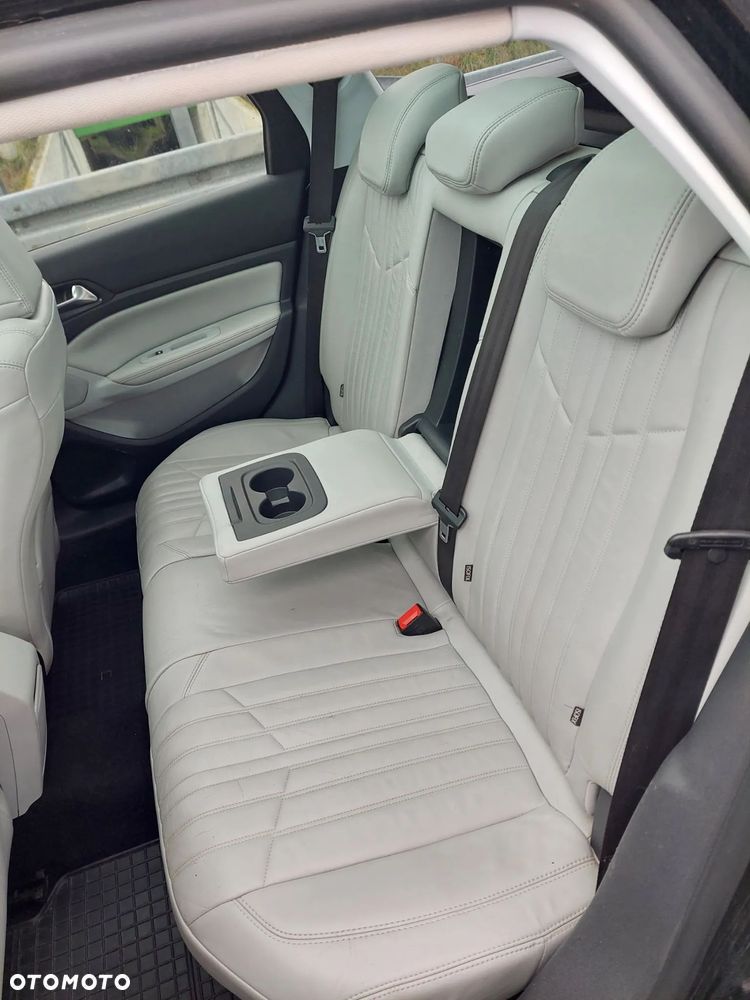 Peugeot 308 BlueHDi FAP 150 EAT6 Stop&Start GT-Line Edition - 11