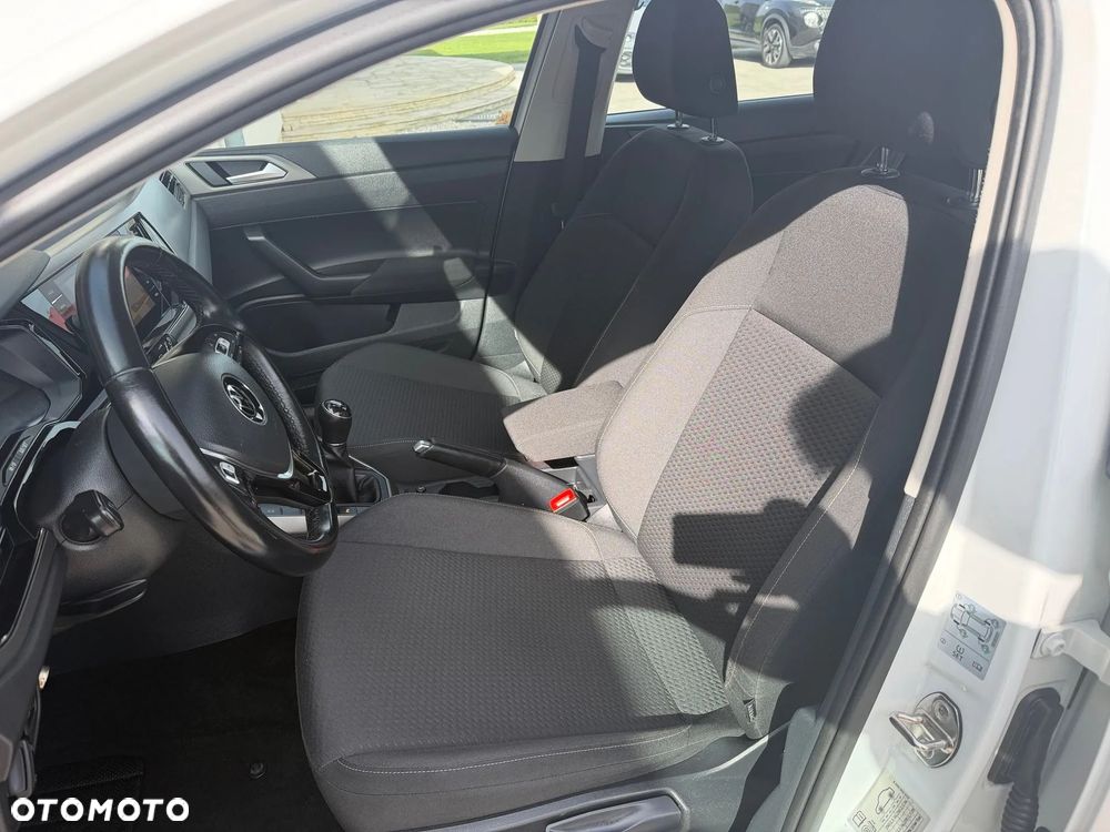 Volkswagen Polo - 18